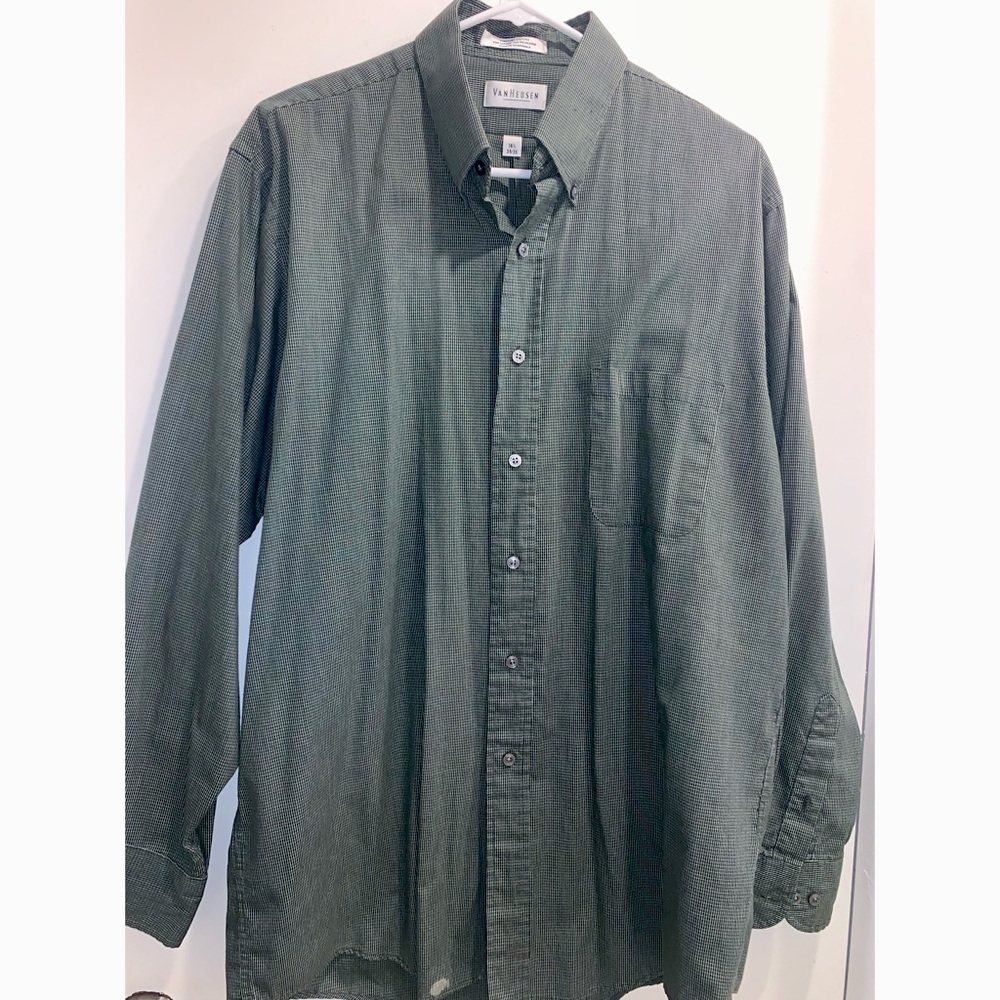 Men’s button down dress shirt